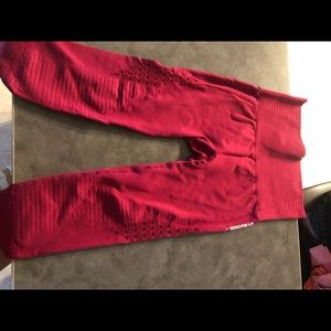 Women’s Gymshark energy leggings small cropped